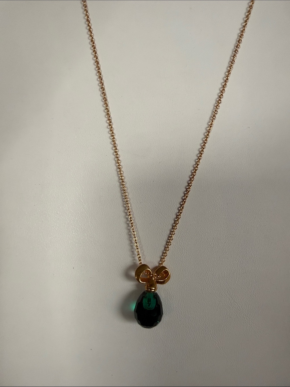 Gold Chain Necklace with Emerald Green crystal Teardrop Pendant
